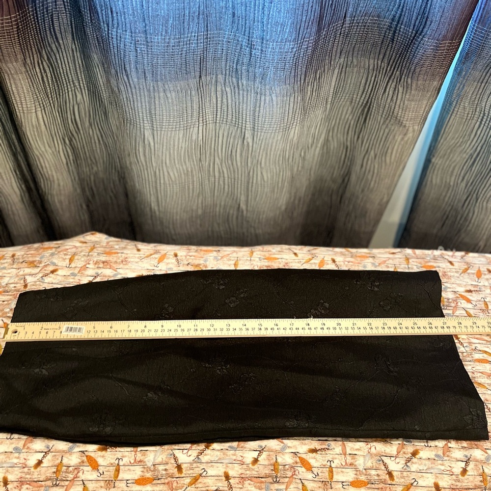 Leslie Fay Black Top and Skirt Size 16 - Picture 10 of 12
